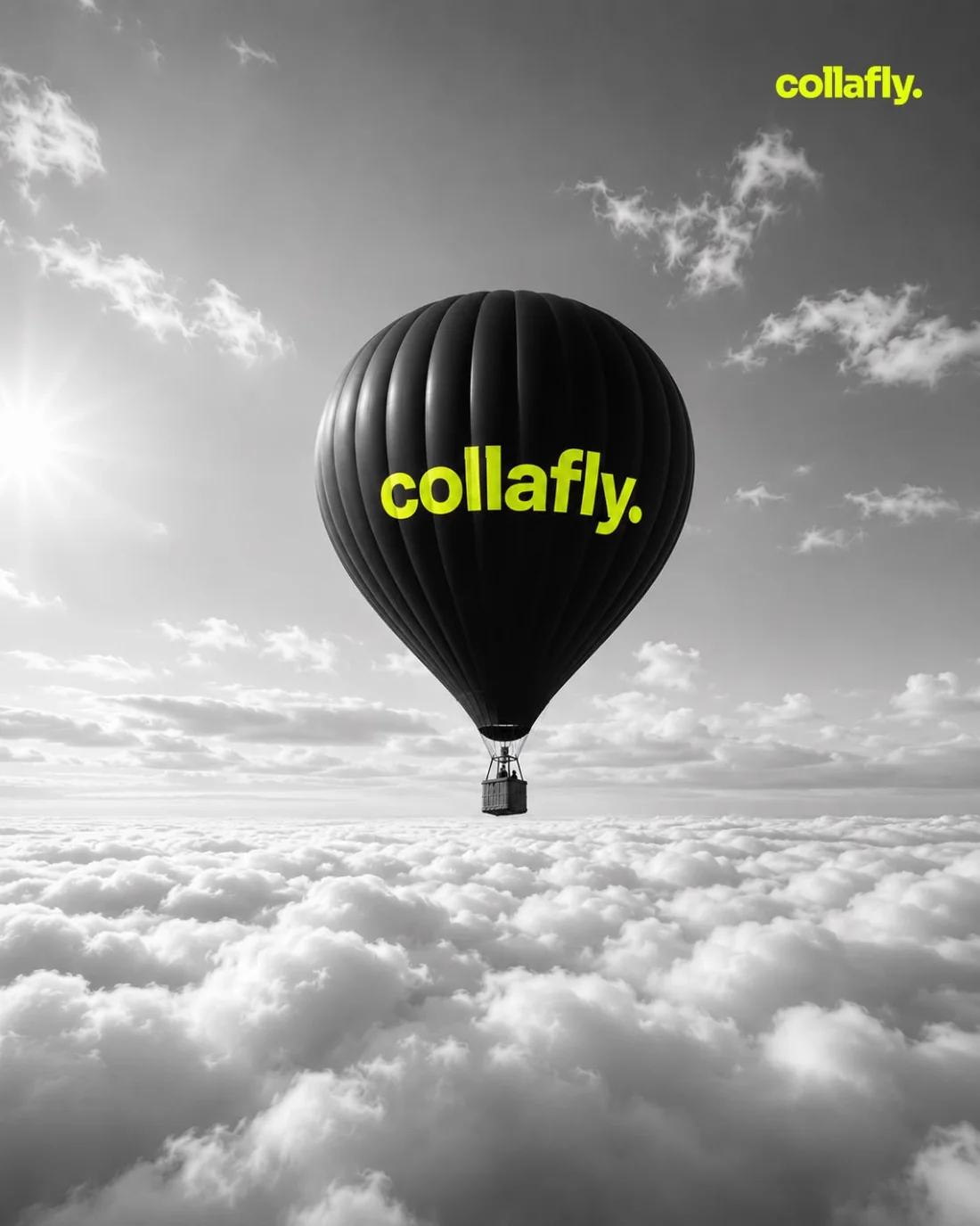 Collafly-brändätty kuumailmapallo pilvien yläpuolella